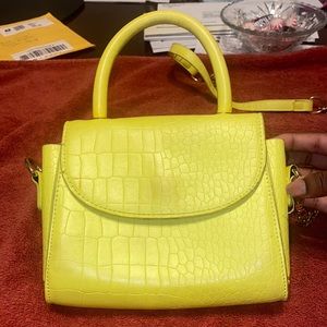 Green small crossbody
